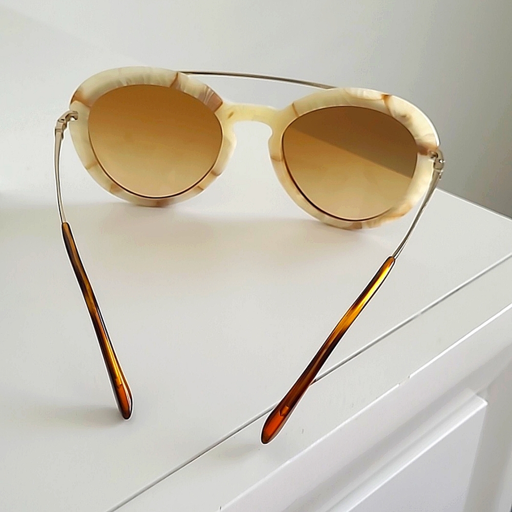 Giorgio Armani Tortoiseshell and Gold Round Sunglasses - Picture 3 of 6